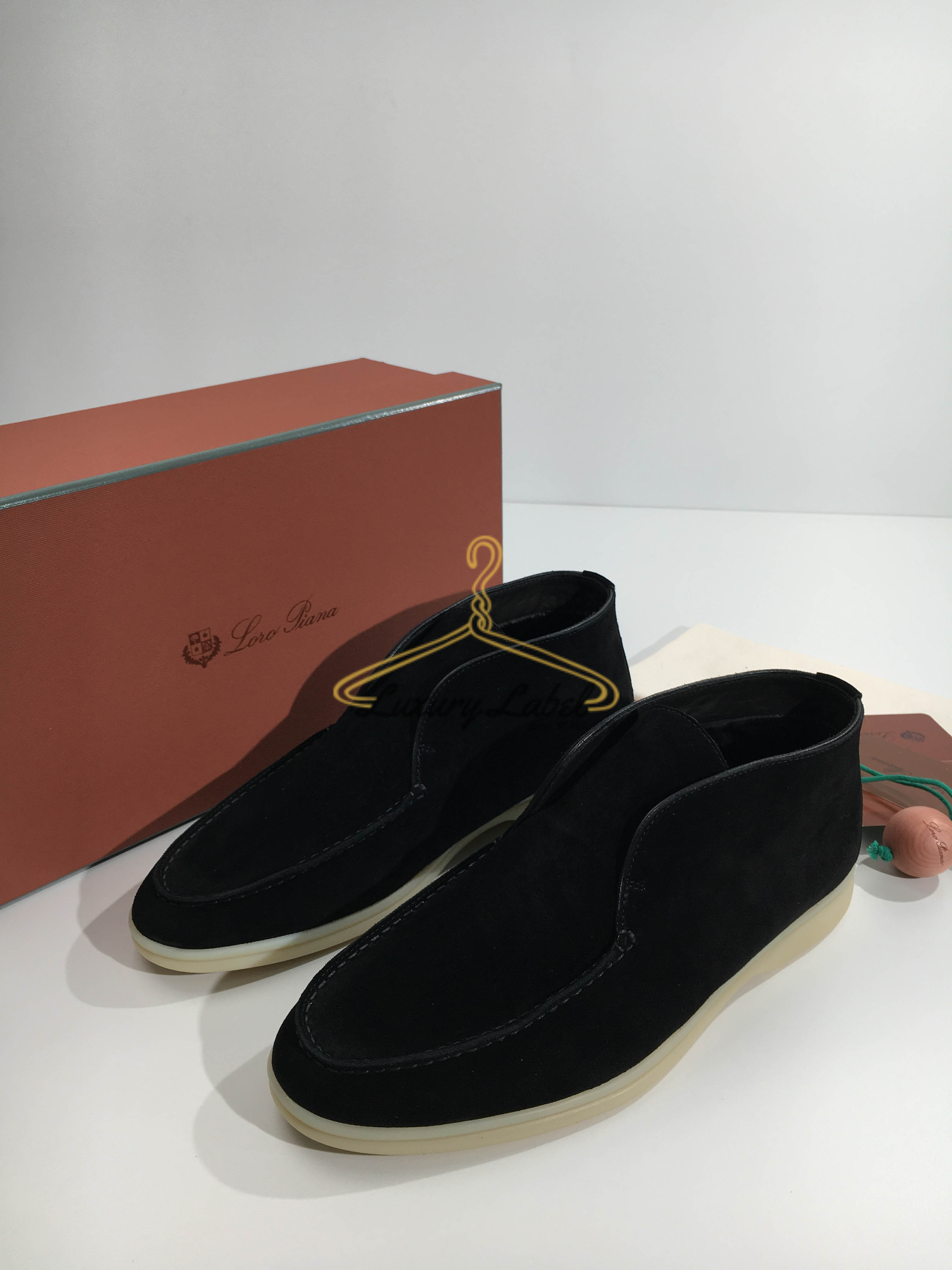 로로피아나 오픈 워크 스웨이드버전 (남성용) (컬러 블랙)