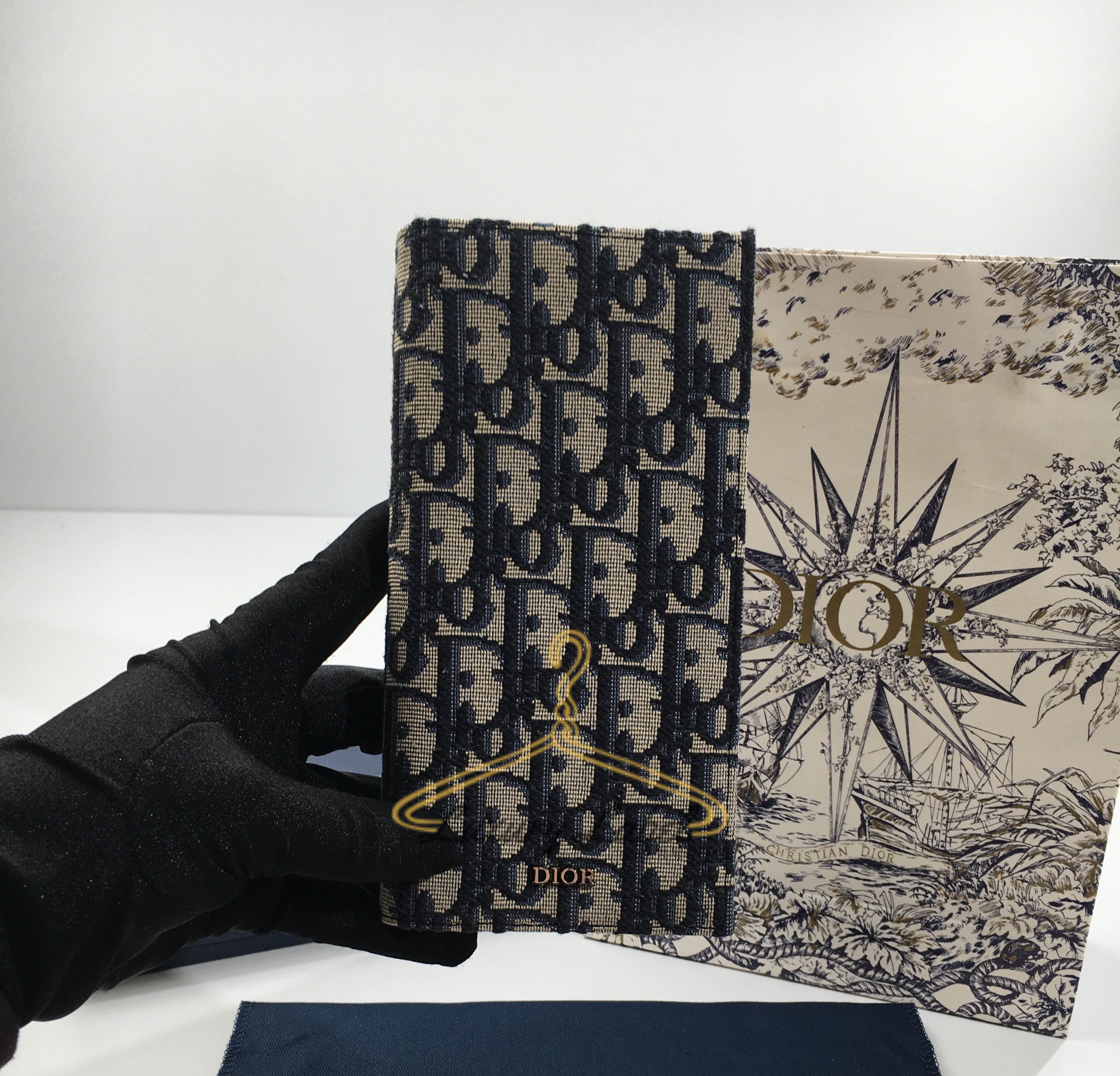 디올 CD 오블리크 로고 패턴 장지갑