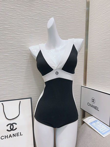 샤넬 모노키니