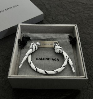 발렌시아가 balenciaga plate 브레이슬릿