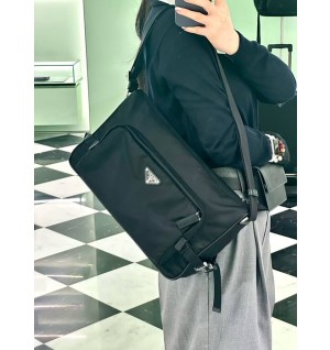 프라다 라지 리나일론 앤 사피아노 레더 숄더백 2vh191