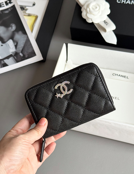 샤넬 25B CC 별 로고 캐비어 지퍼 카드지갑 (컬러 블랙)