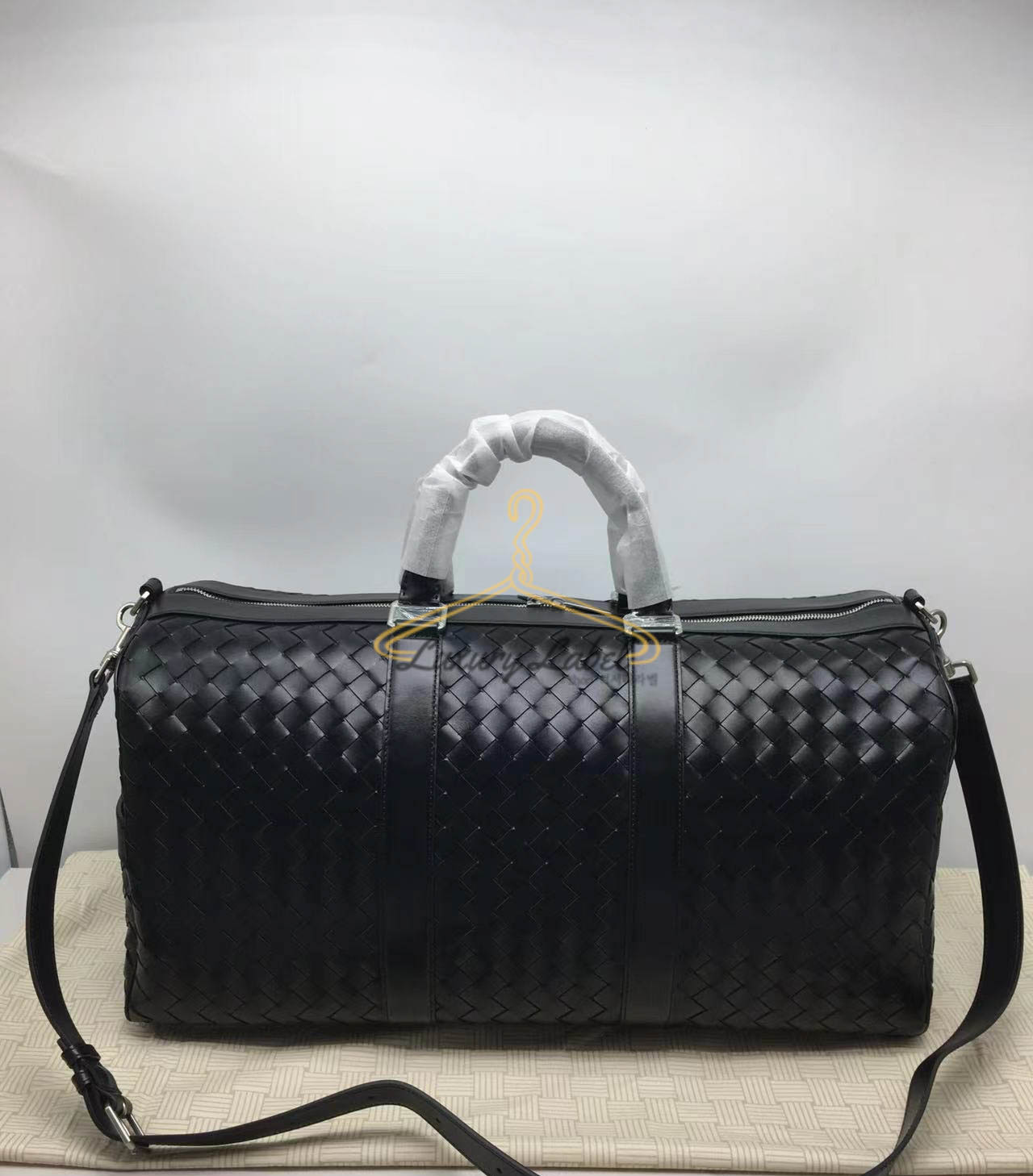 보테가 베네타 인트레치아토 더플백 55 (컬러 블랙)