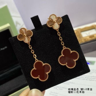 반클리프 매직 알함브라 이어링 귀걸이 (V-gold소재)