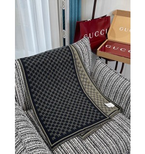 구찌 울 자카드 머플러