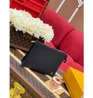 루이비통 타이가 포쉐트 보야주MM M30450