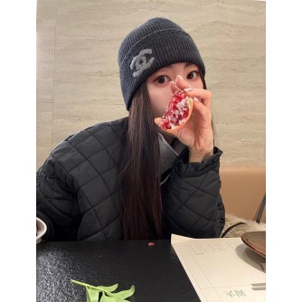 샤넬 CC로고 니트 비니 (컬러 블랙, 차콜)