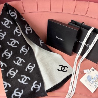 샤넬 올오버 CC 로고 머플러