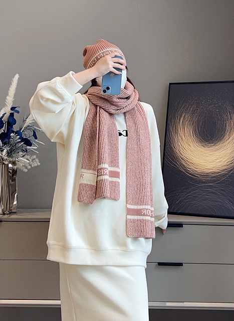 디올 오블리크 로고 니트 비니 & 머플러