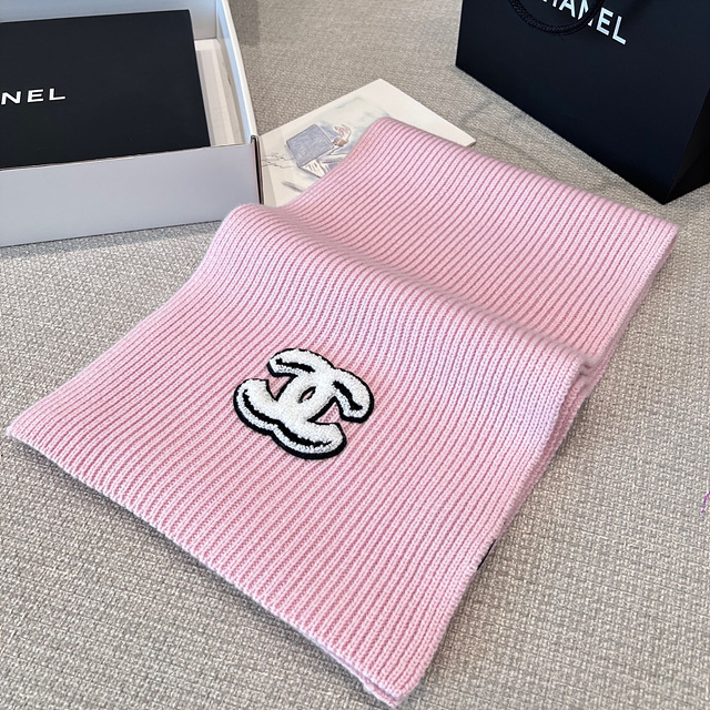 샤넬 CC 로고 리브 니트 비니 & 머플러