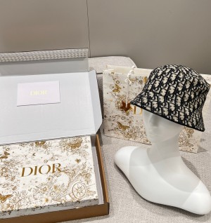 디올 오블리크 자카드 리버시블 버킷햇