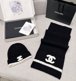 샤넬 CC 로고 니트 비니 & 머플러
