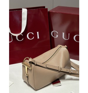 구찌 하프 홀스빗 레더 미디엄 숄더백 860787