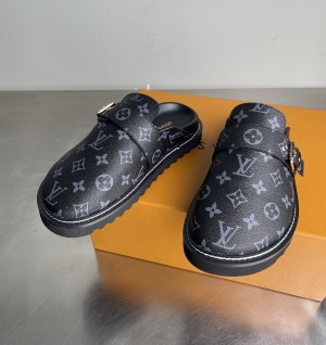 루이비통 코지 플랫 컴포트 클로그 (남녀공용)