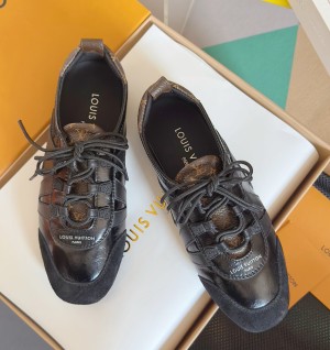 루이비통 스니커리나 (남녀공용)