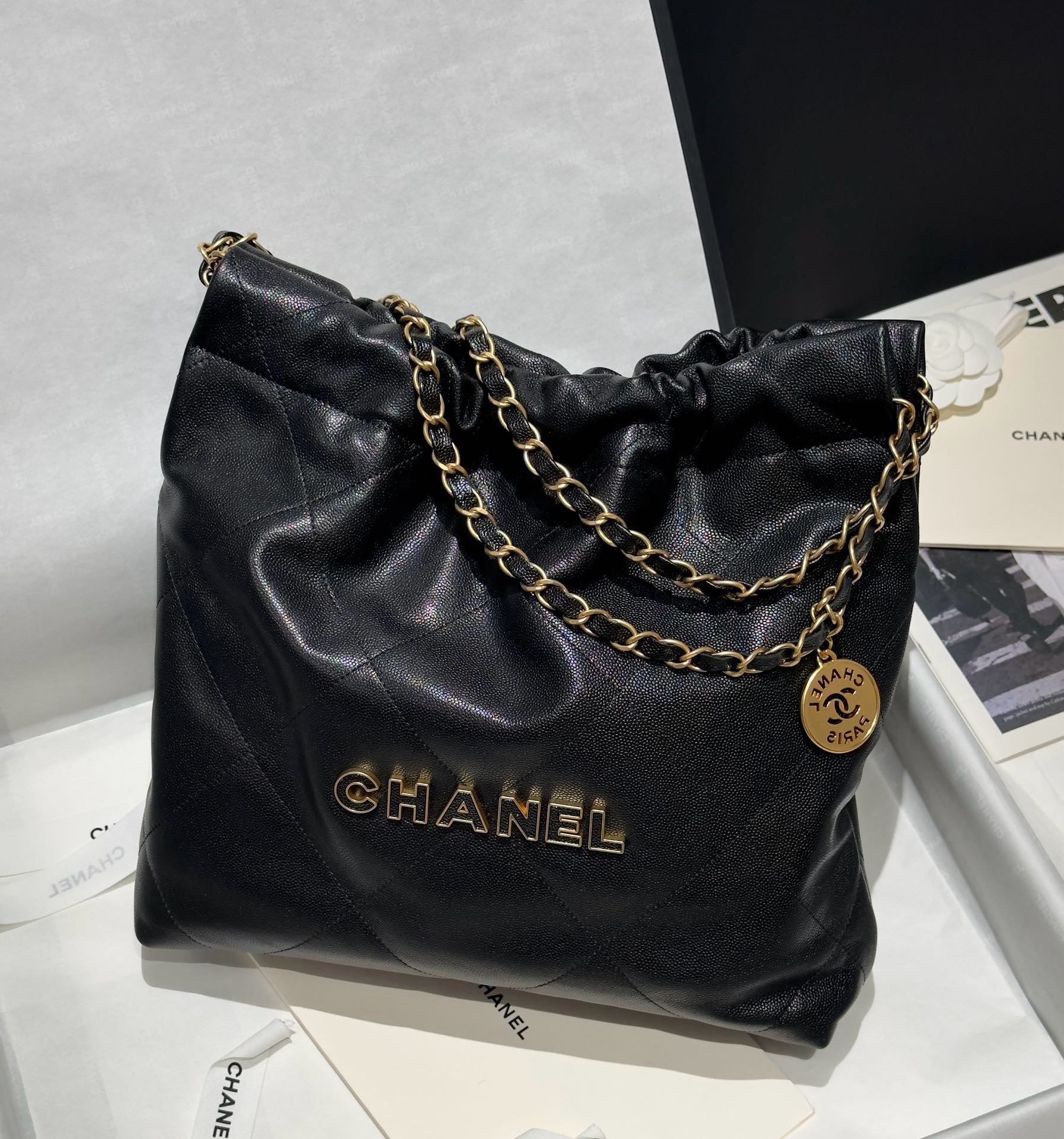 샤넬 22백 미디움 캐비어